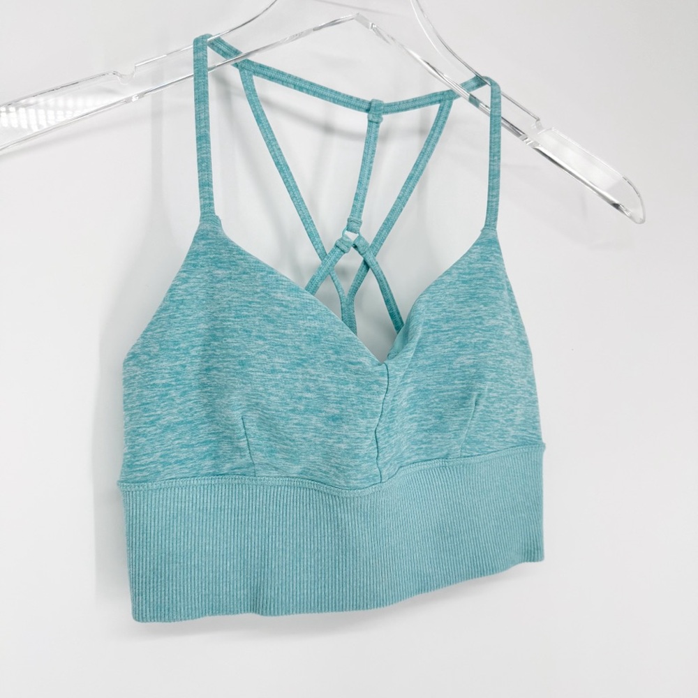 Alo Yoga AloSoft Lavish Strappy‎ Sports Bra XS Blue Quartz Heather - Picture 3 of 6